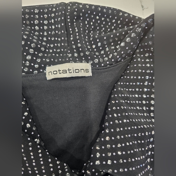 Vantage notations turtleneck Blouses - Picture 4 of 7